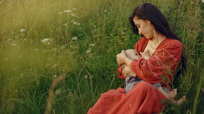 Světový týden kojení: Jak s ním začít a na co si dát během prvních dnů pozor?