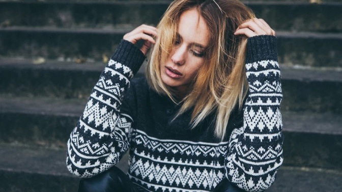 Kamila (29): Matka se se mnou po smrti pokouší spojit. Doufám, že v sobě najdu sílu jí odpustit