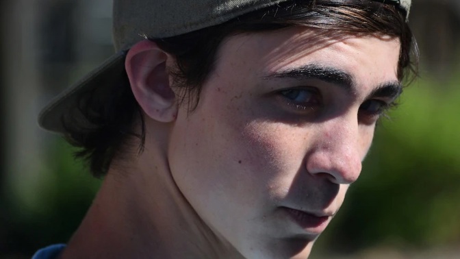 Leo (19): S kamarády jsme chtěli v noci postrašit holky, nakonec jsme měli nahnáno také