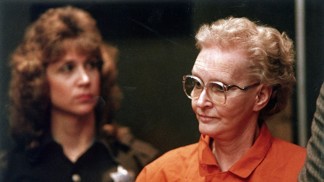 Vraždící babička: Dorothea Puente prý byla milá paní, až na ty mrtvoly zakopané na dvoře
