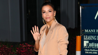 Módní ikona Eva Longoria: Její vyladěný podzimní outfit by měla mít v šatníku každá žena