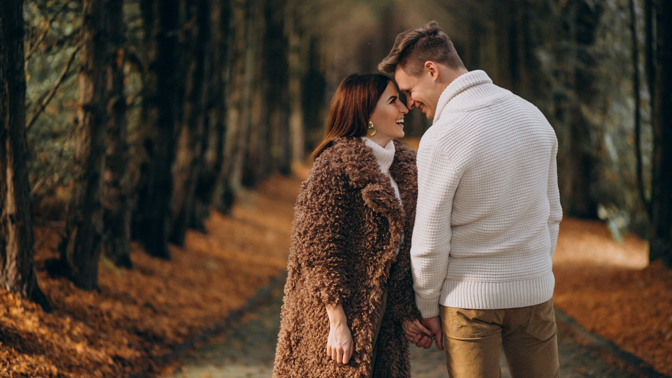 Velký horoskop lásky na listopad 2022: Vodnáře čekají žhavá rande, Střelci by si měli dát pozor na pusu