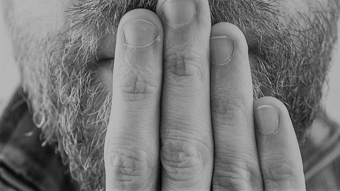 Nejdelší škytavka historie: Kvůli utrpení trvajícímu 68 let se americký farmář dostal do Guinnessovy knihy rekordů 