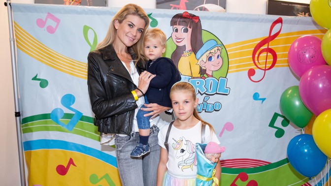 Iveta Lutovská zůstala sama na dvě děti: Nad domácími úkoly pláčeme, je to náročné období po všech stránkách