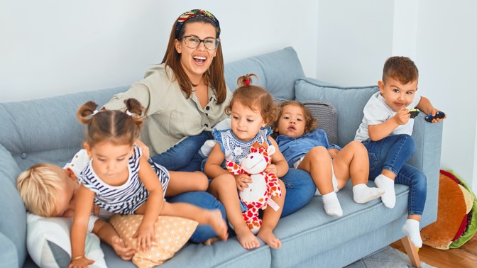 Význam jmen pro říjen: Olívie je mírumilovná, plodná a božská, Tadeáš zase chytrý, šikovný a smělý