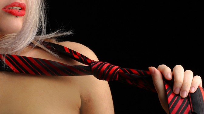 Erotický horoskop na víkend: Lvy čeká divočina s bývalým, Váhy přinesou domů zásilku hraček