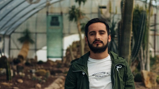 Radovan (37): Máma byla na tátu vždycky zlá. Doufám, že po rozvodu si sáhne na dno a změní se