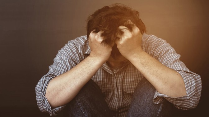 Artur (40): Byl jsem zaslepený novou láskou a vyhnal tátu do domova důchodců. Teď toho lituji