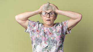 Jiřina (65): Manžel se na prahu sedmdesátky zbláznil a odkráčel za mladou sukní
