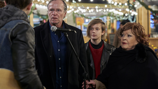 Komedie Vánoční příběh: Jiřině Bohdalové komplikovala natáčení francouzština, Pierru Richardovi vlna covidu