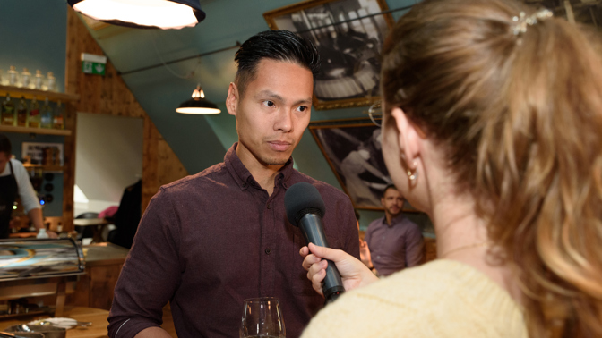 Vietnamský šéfkuchař Khanh Ta: Češi nejsou na kuřecí pařáty v jídle ještě zdaleka připravení