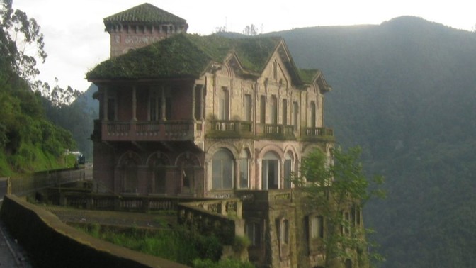 Hotel del Salto: Brutálně zavražděná mladá dívka prý dodnes vyhlíží z okna svého pokoje