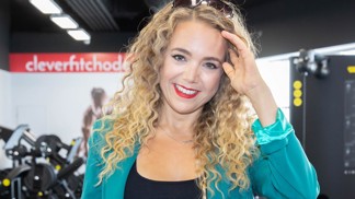 Lucie Vondráčková o nové image: Vlasy jsem si ostříhala nad dřezem a zamilovala si barevné kostýmy