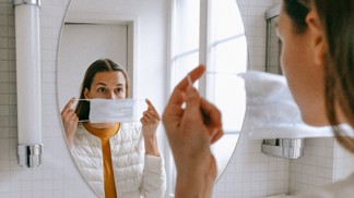 PORADNA: Od covidu nechodím mezi lidi, bojím se, že budu nemocná. Konkretizujte svůj strach a zažeňte ho, radí koučka