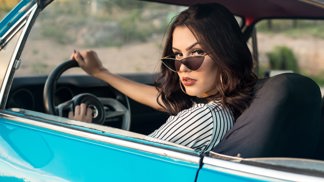 Alenka (32): Tátovo oblíbené auto jsem zdědit nechtěla. Nakonec toho nelituji, někdy přijde na projížďku