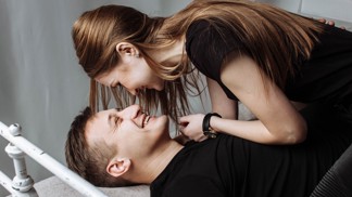 3 znamení zvěrokruhu, která si čas od času neodpustí nějaký ten flirt se šéfem