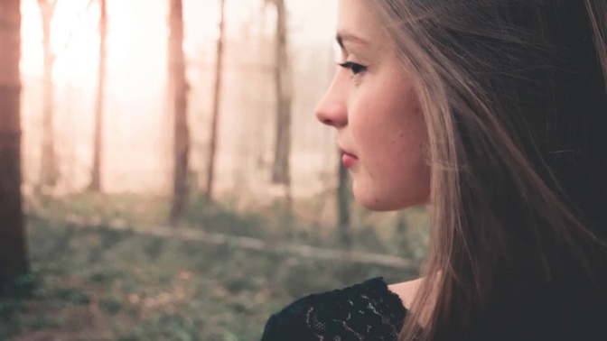 Dagmar (24): V lese jsme spatřily dávno ztraceného chlapce. I po smrti je zoufalý a volá o pomoc