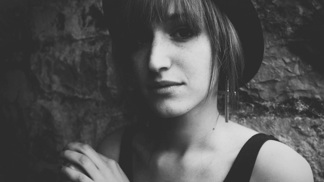 Viktorie (27): Když se mi ve snu zjeví žena v růžových šatech, někdo zemře. Nepomohla ani návštěva u vědmy