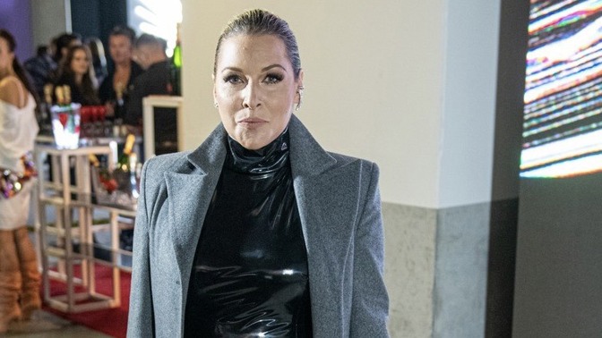 Parádní smeč! Těhotná Dominika Cibulková oblékla latexové šaty a nebezpečně vysoké jehly