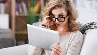 Vlaďka (35): Našla jsem intimní fotografie své tchyně. Je na nich chlap, kterého neznám