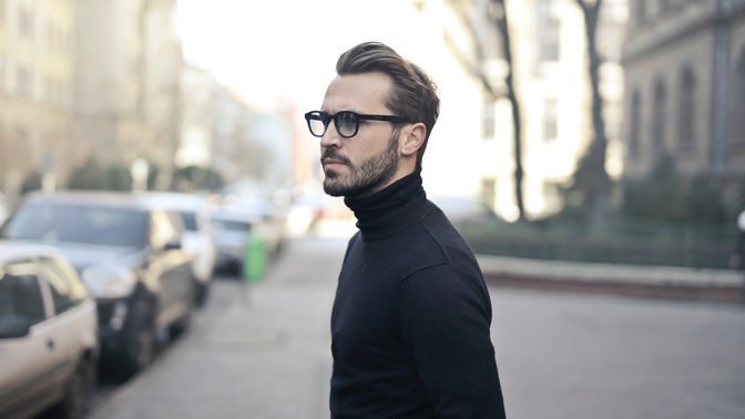 Honza (28): Nejlepší kamarádka mé přítelkyně je ztělesněné zlo. Chce ji mít jenom pro sebe