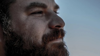 Sebastián (45): Našel jsem dokonalou ženu, bohužel mluví jako dlaždič. Vadí mi, jaký to má vliv na děti