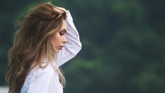 Simona (34): Svého přítele už nemůžu ani cítit. Ale na rozchod musím zapomenout, na vlastní život nemám peníze