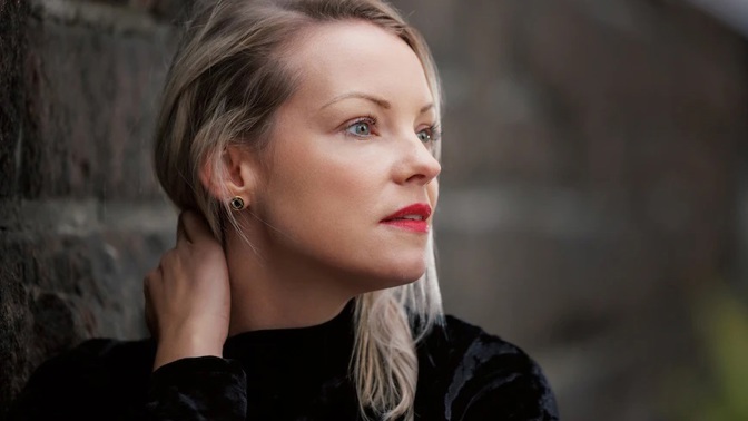 Irena (34): Tchyně je hrozně pobožná. Dokážu ji ignorovat, ale horší je, že se tím snaží oblbnout mé děti