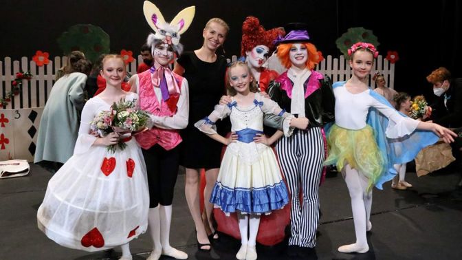 Dětský balet a královna krásy míří do Městské knihovny v Praze