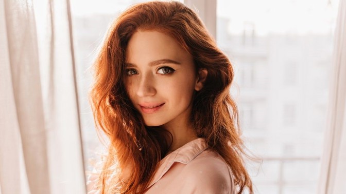 Šárka (26): Kvůli penězům bydlím v podnájmu s cizím chlapem. Obávám se, že se do mě zamiloval