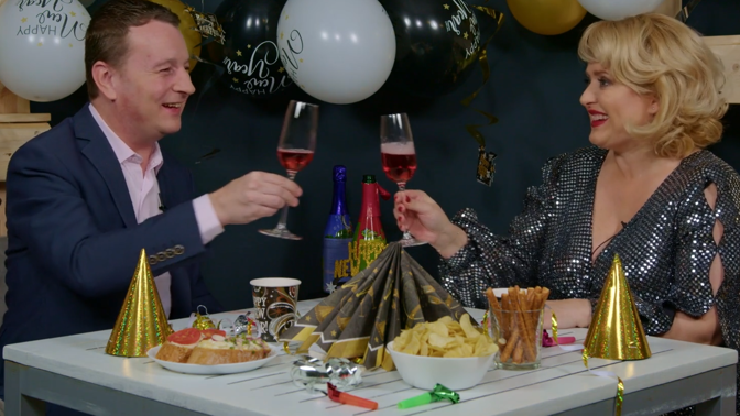 Imitátor Petr Jablonský napodobí desítky osobností, ale umí ještě svůj hlas? Miluška Bittnerová ho otestovala