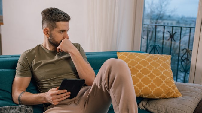 Čestmír (35): Manželka remcá, že máme málo peněz. Přesto se do práce moc nehrne