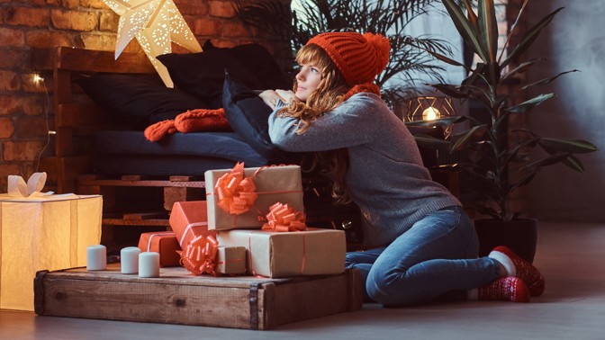 Psychoterapeutka radí, jak přežít Vánoce o samotě: Pomohou tradice, nové zážitky i pomoc druhým