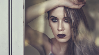 Tereza (32): Manžel k nám dotáhl kamaráda, kterého žena poslala k šípku. Začíná mě to pěkně štvát
