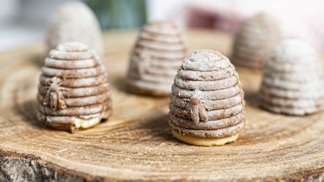 Nejlepší vosí hnízda: Recept na nepečené vánoční cukroví s kapkou rumu