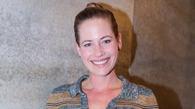 Zuzana Koutná se vrací do Specialistů: Herečka Zuzana Kajnarová promluvila o náročných akčních scénách