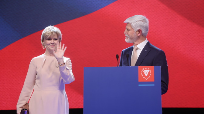 Módní policie ze štábu prezidenta Petra Pavla: První dáma zazářila v nude šatech, hosté vsadili na flanel