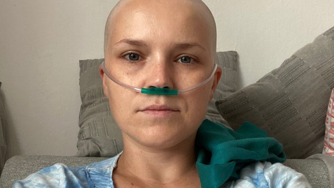 Můj boj s rakovinou: Bolela mě i kůže, nesnesla jsem dotyk ani obejmutí, líčí nežádoucí účinky chemoterapie Hanka Samsonova