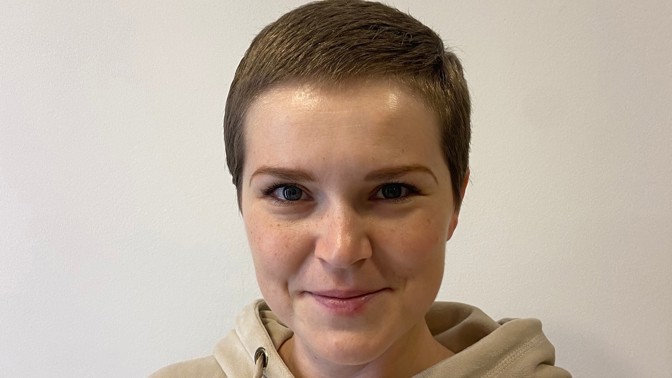 Můj boj s rakovinou: Po půl roce mám zpět své vlasy. Už se těším, až se začnou kudrnatit, píše Hanka Samsonova