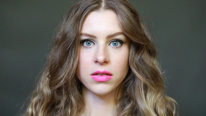 Lucka (29): Obdarovala jsem bezdomovce s kytarou. Sdělil mi zprávu, která mi zásadně změnila život