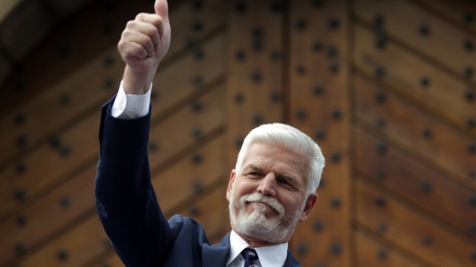 Generál Petr Pavel zahajuje volební prezidentskou kampaň u Písecké brány v Praze