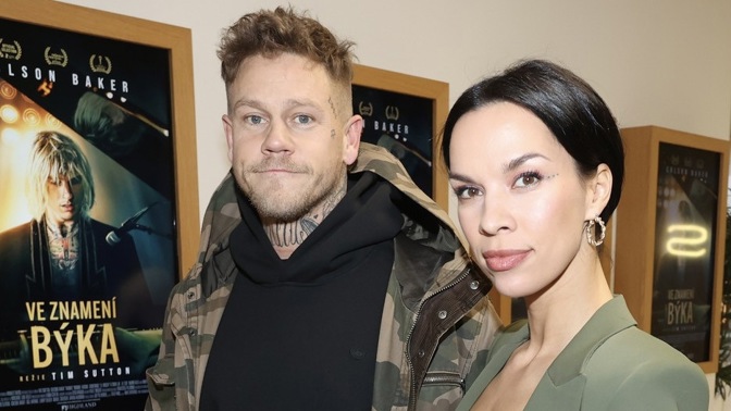 Survivor Adam Raiter a zpěvačka Radka Pavlovčinová: Zamilované hrdličky už si pořídily pejska