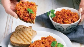 Bio zeleninový tatarák z červené čočky: Zdravý předkrm nejen pro vegetariány