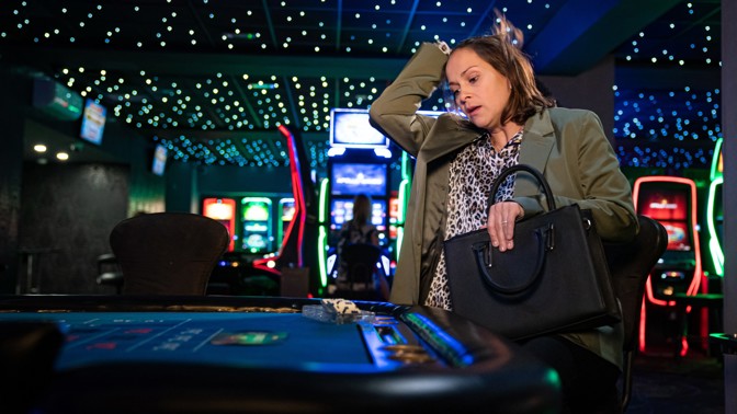 Tento týden v Ulici: Vanda uvěří hvězdám a vyrazí do kasina, Žofka řeší složitou situaci sebepoškozováním