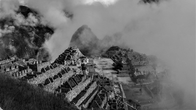 Bizarní aztécké rituály: Když se blížila válka, kněží si proděravěli své pánské chlouby