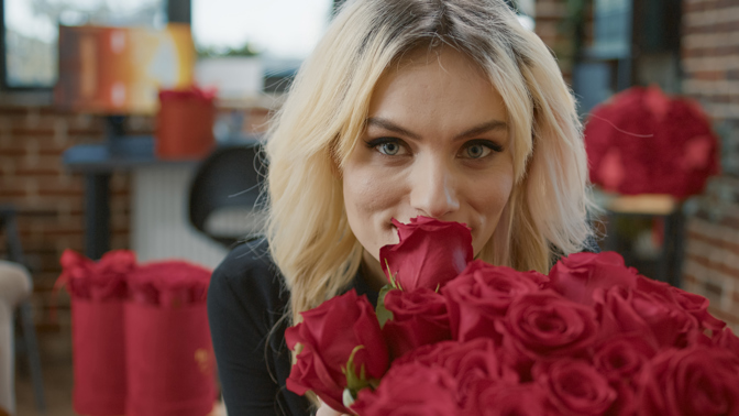 Marie (26): Na Valentýna jsem si koupila růže sama, ale přítel mi to nevěří. Teď si myslí, že někoho mám