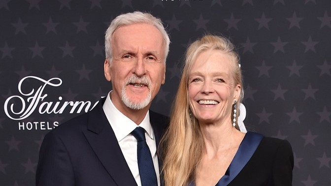 James Cameron a jeho pátá manželka Suzy Amis: Poznali se na natáčení Titaniku, on byl tehdy ještě ženatý