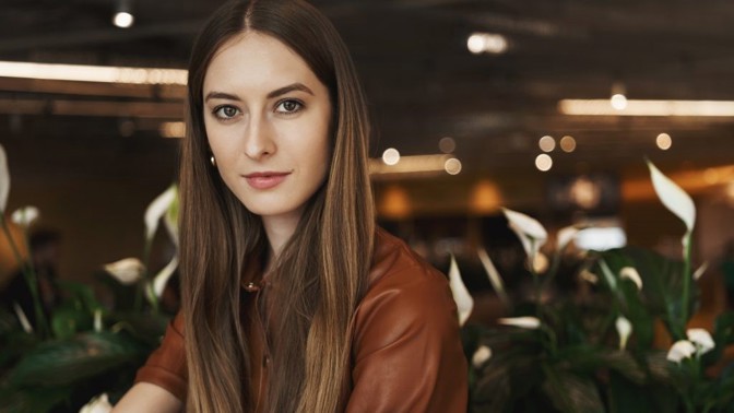 Veronika (21): Silně věřící rodiče mi zakazují intimní život. Kdyby tak věděli, jak to je ve skutečnosti