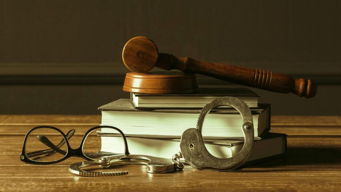 Bizarní zákony o sexu: Se Satanem do postele? V Bakersfieldu jedině s ochranou