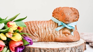 Hrníčkový beránek s Margotkou: Velikonoční recept provoní kuchyni kokosem a rumem